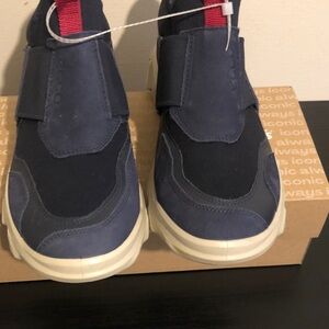 Ecco Kids Navy and Red Slip-On Sneakers